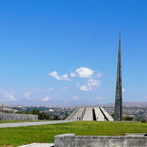 1024px-Armenian_Genocide_Memorial_-_Yerevan_(2903020364)