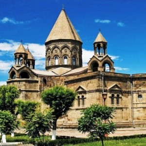 Ejmiadzin_Cathedral