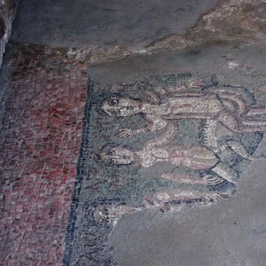 Garni_Fortress,_Bathhouse,_fragment_of_mosaic