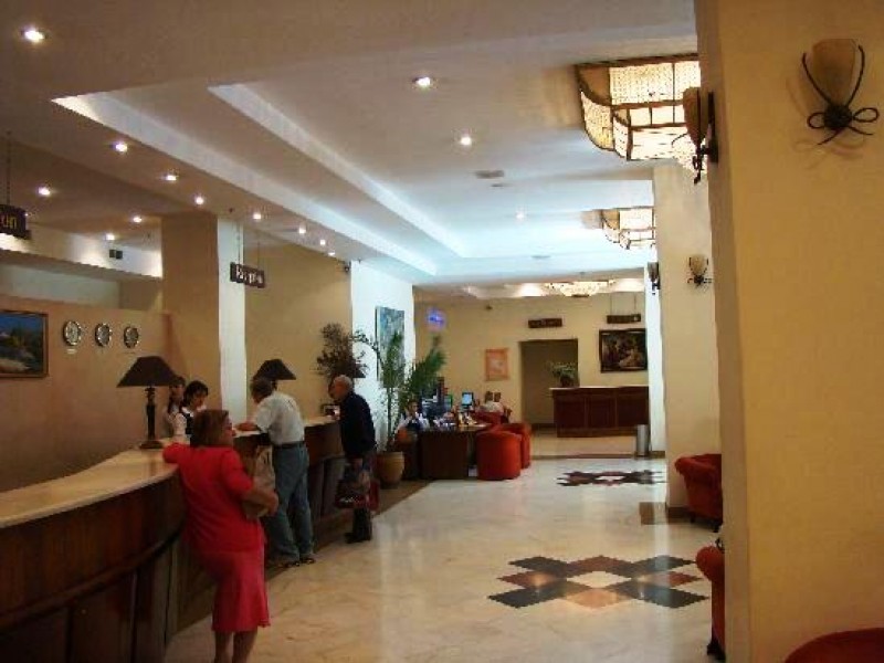 be-ani-plaza-hotel
